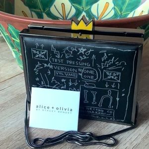 ✨Host Pick✨Alice + Olivia Basquiat Beat Bop Box Clutch W/ Gunmetal Hardware